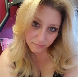 Meet your Posher, Ally